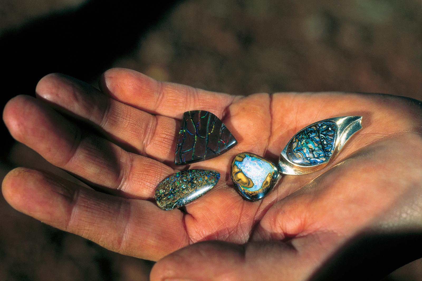 Fossick for opals in Outback Queensland | Epic outback guide