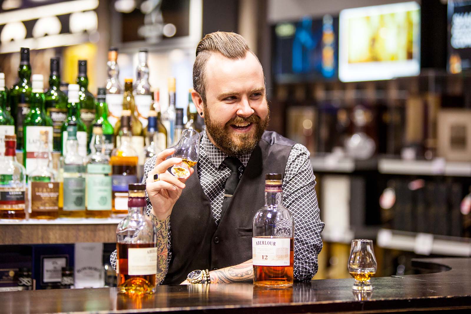 Shane Batchler, whisky specialist at Lotte Duty Free | A taste of Scotland's finest