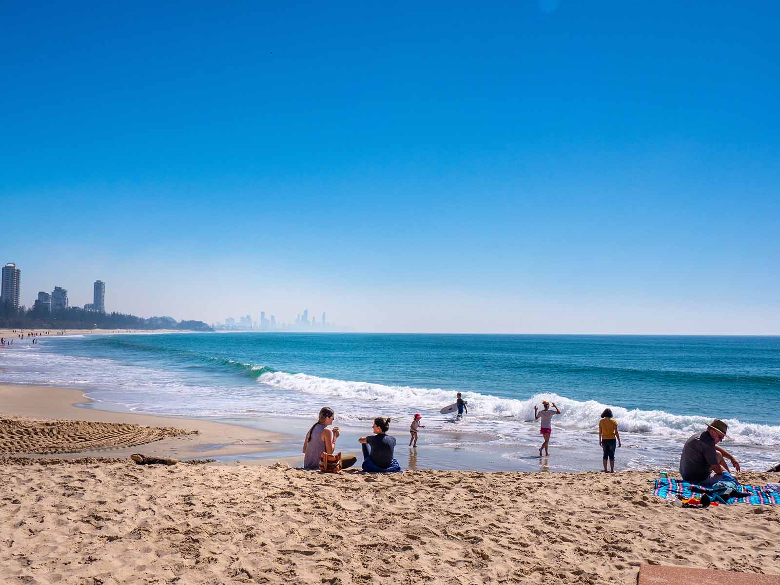 Burleigh Heads Beach | Only one day in town? How to travel from BNE Airport to the Gold Coast in a day