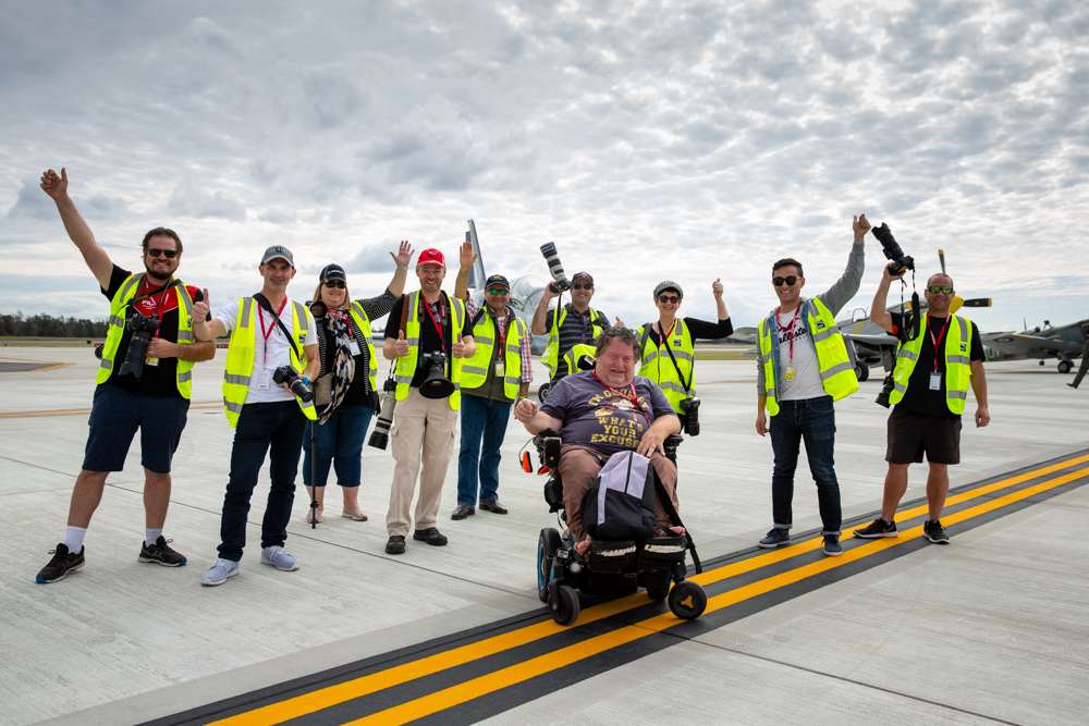 Plane spotter group airside tour
