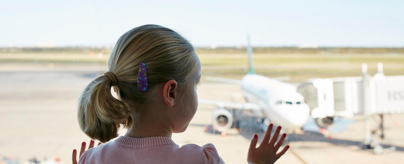 Plane spotting with children at Brisbane Airport | Tips for travelling with children