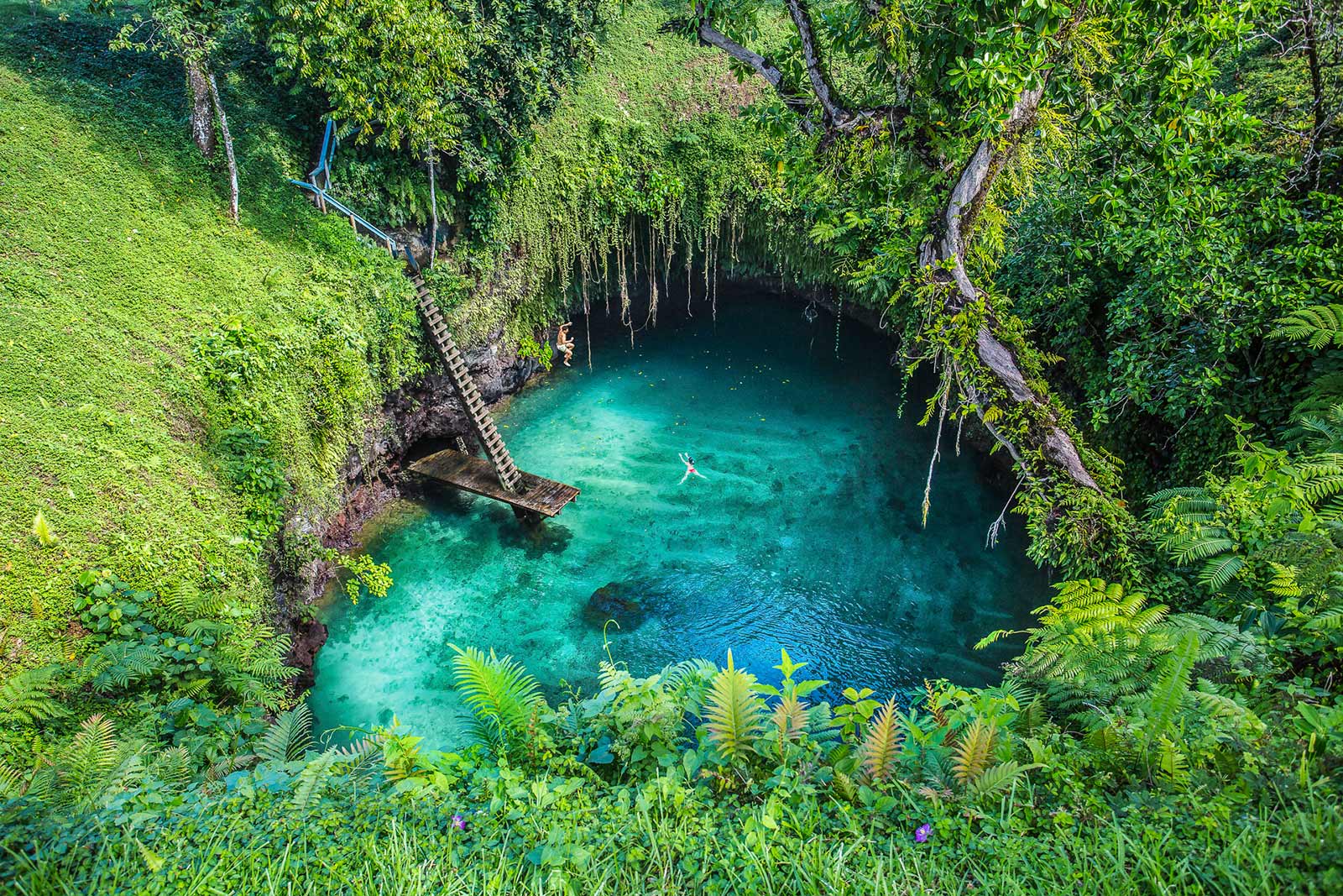 To Sua Trench in Samoa, South Pacific To Sua Trench in Samoa, South Pacific