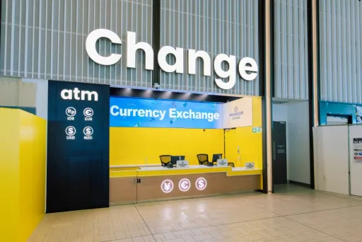 prosegur change shopfront on level 4 of the international terminal