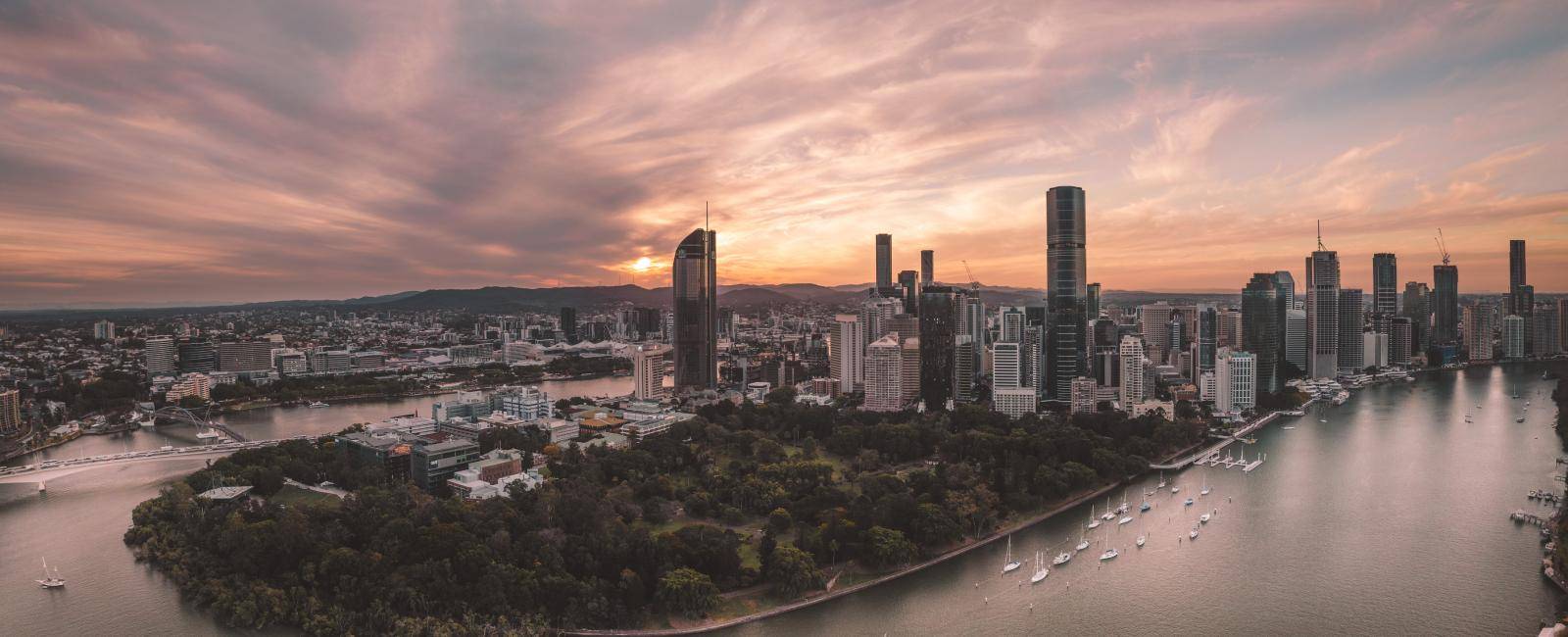 Brisbane skyline and river