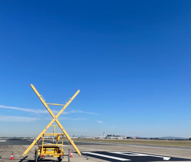 Cross showing the runway is not operational Cross showing the runway is not operational