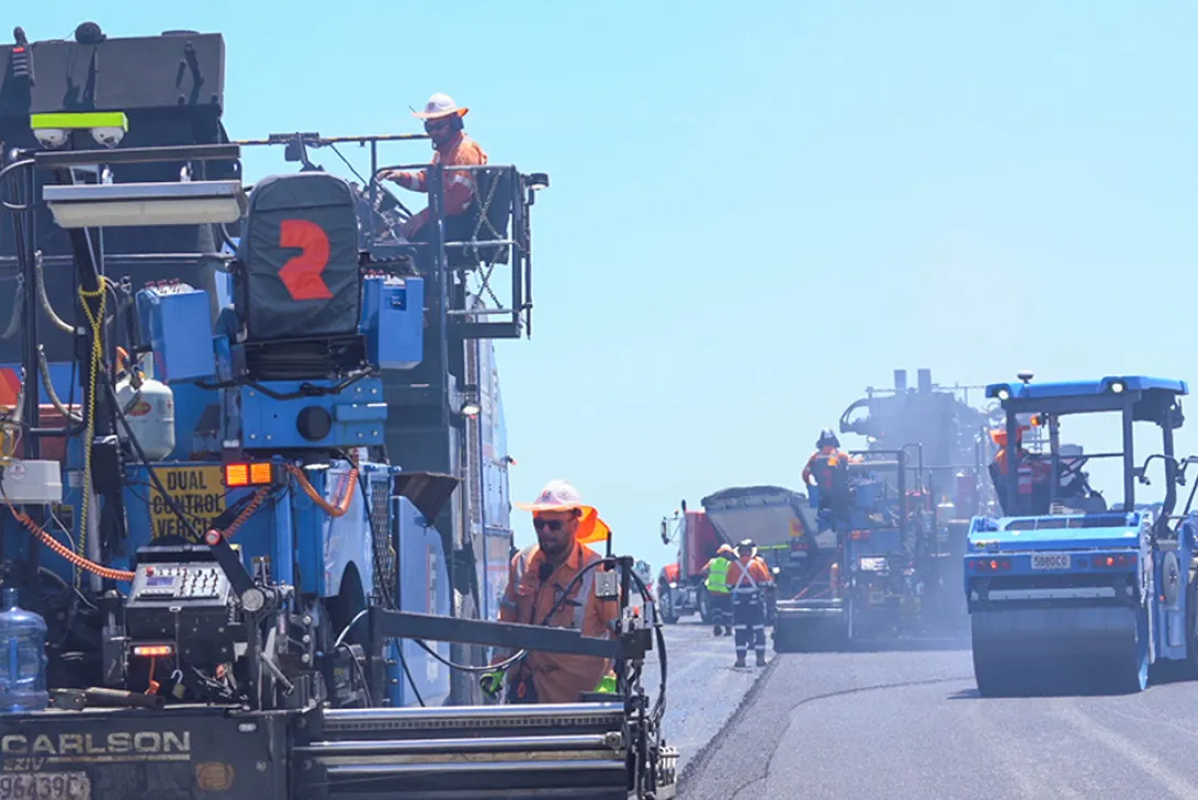 Resurfacing works on Brisbane's New Runway