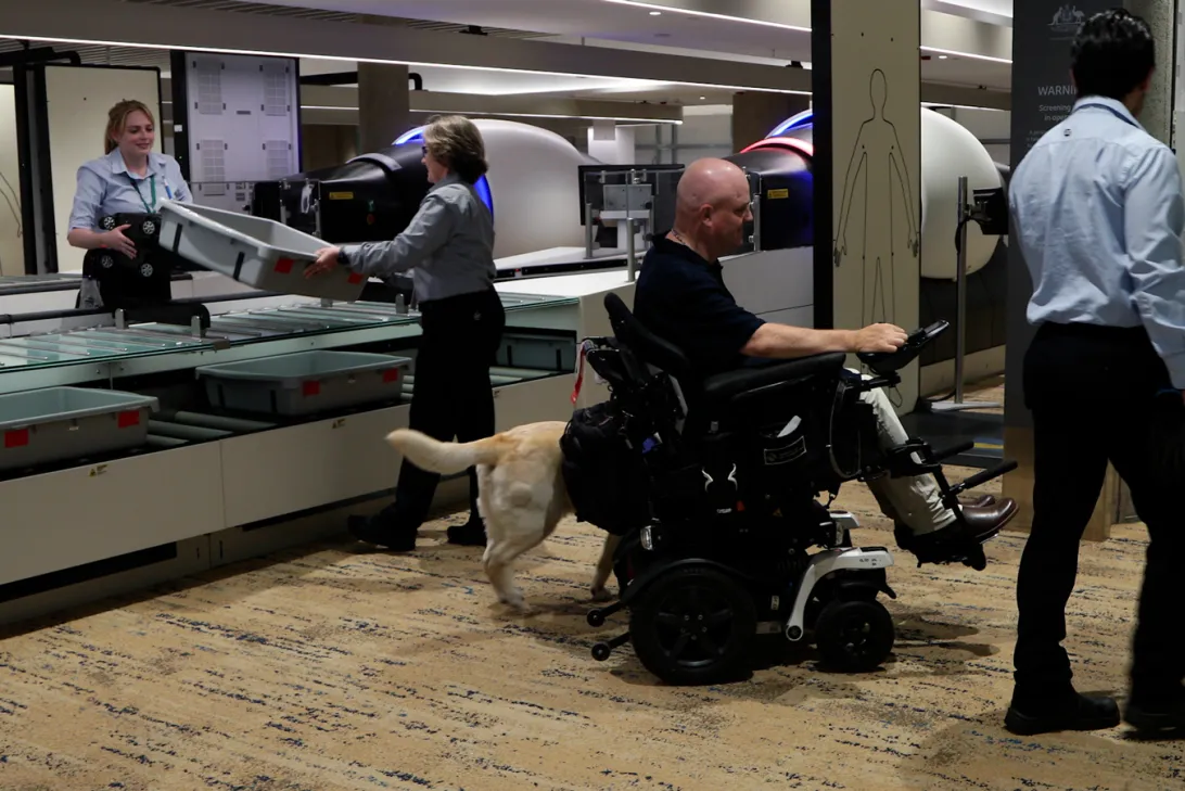 Assistance lane at Security screening