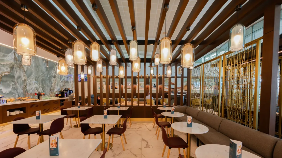 Escape Lounge - Dining Area